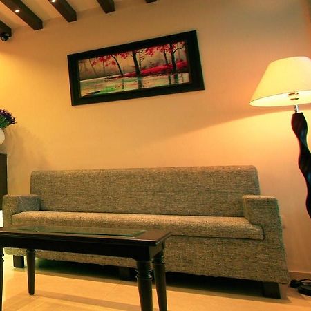 Hotel La Capitol Panaji Zewnętrze zdjęcie