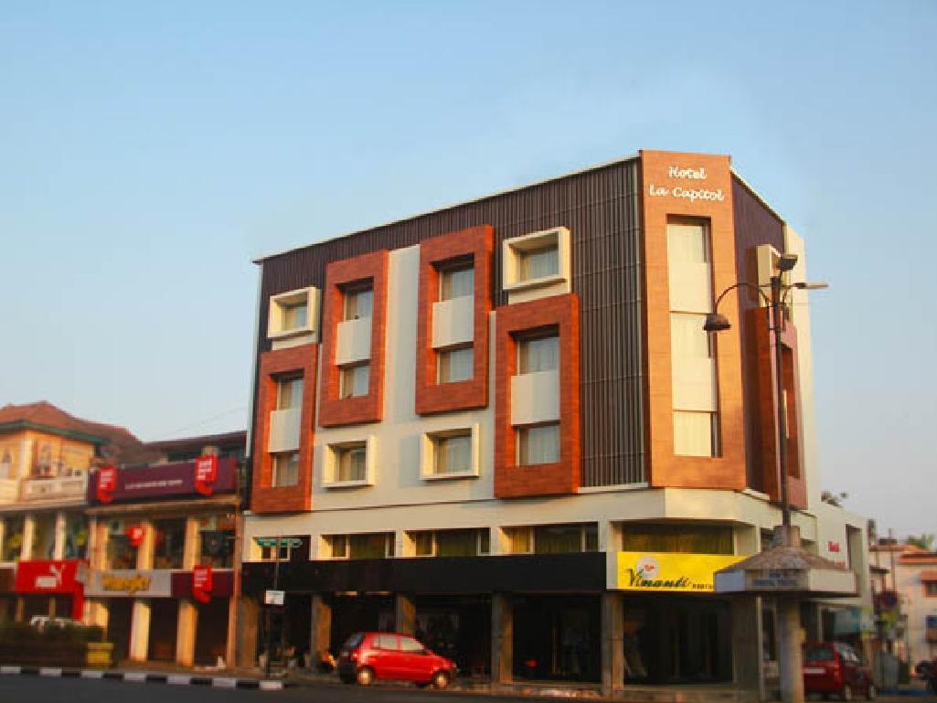 Hotel La Capitol Panaji Zewnętrze zdjęcie