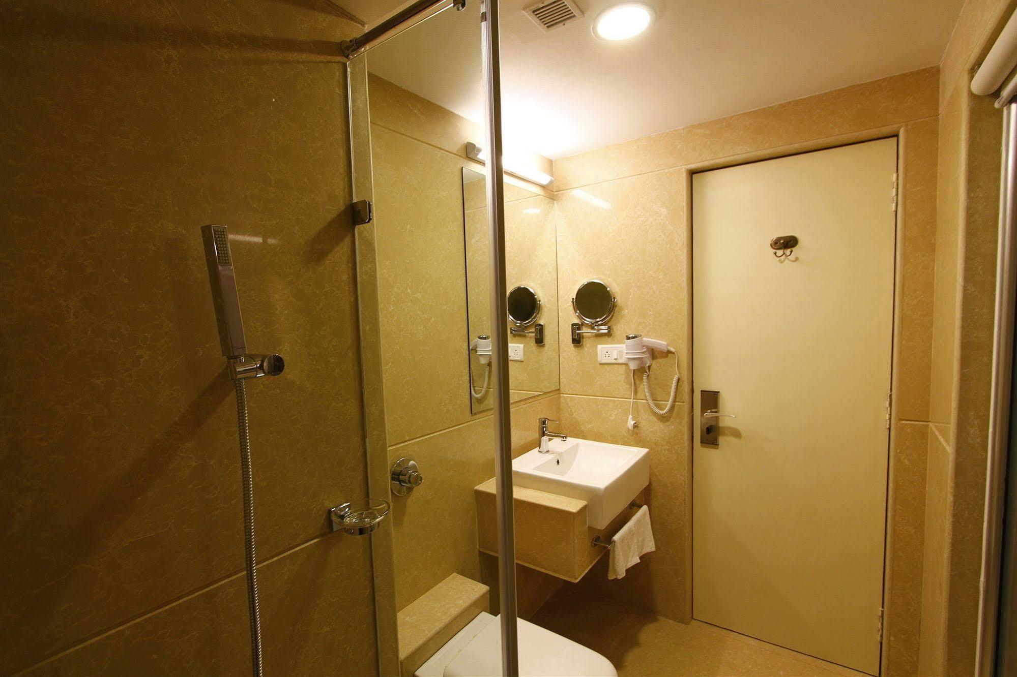 Hotel La Capitol Panaji Zewnętrze zdjęcie